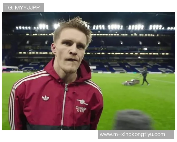 阿森纳客场挑战切尔西海报展示厄德高独特风采引发球迷期待